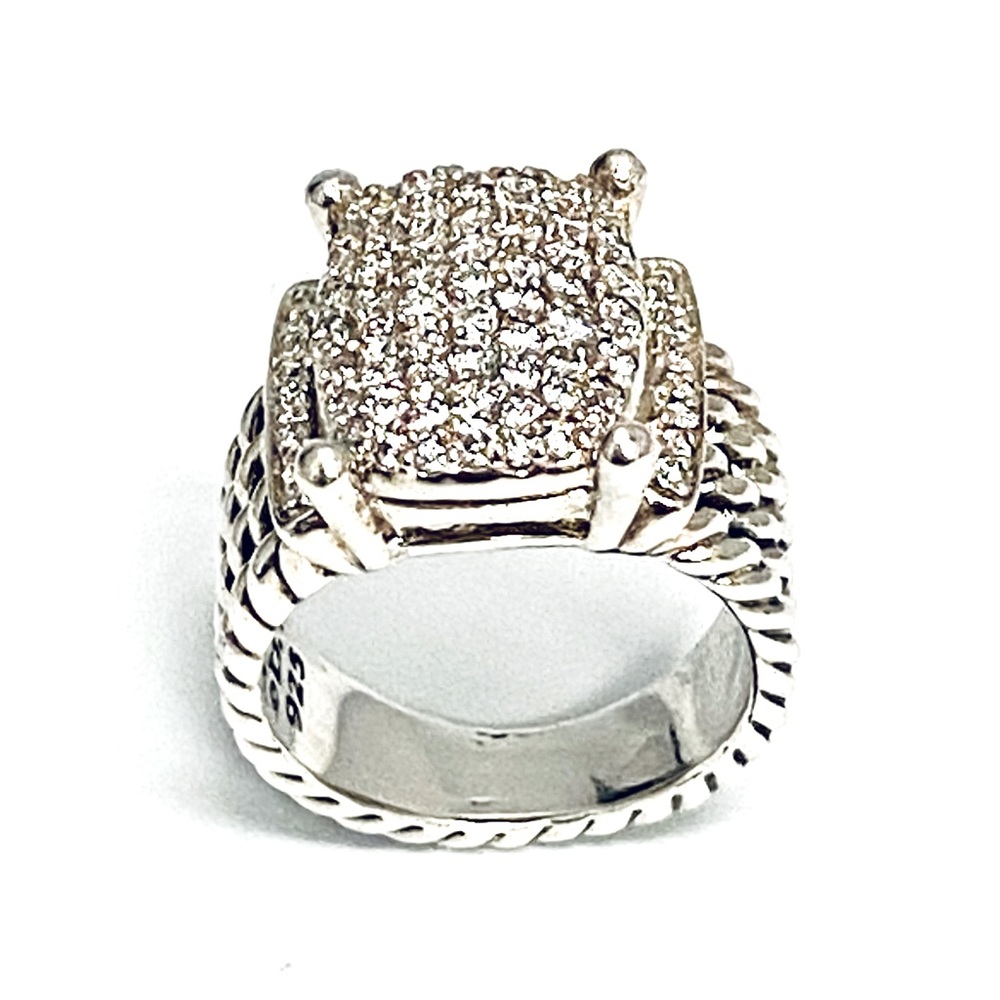 EUC David Yurman Wheaton Ring w/Diamonds Size 6.25.